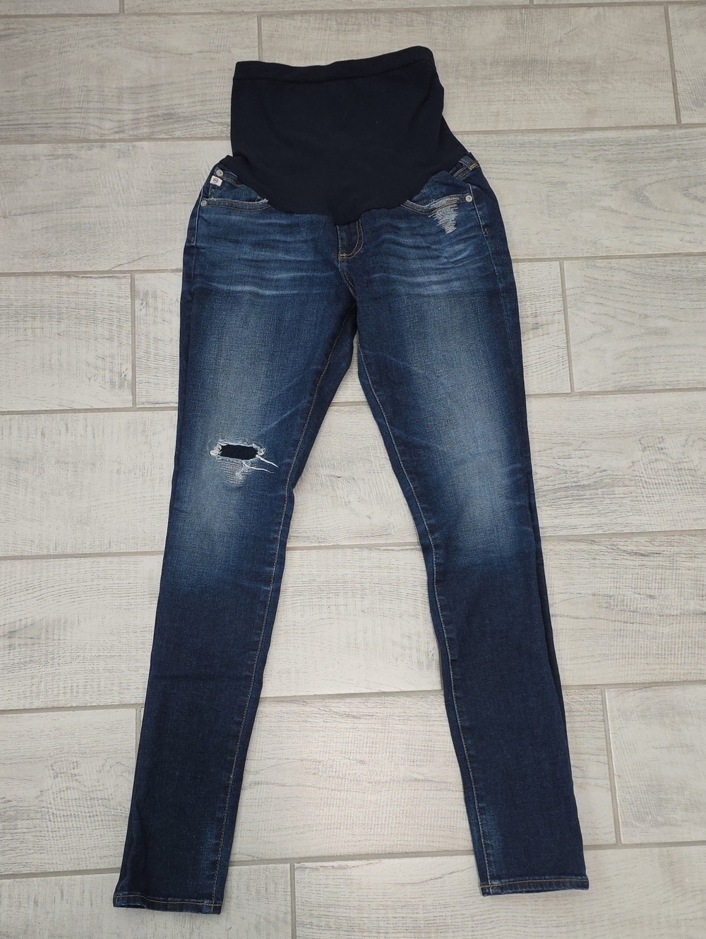 AG Adriano Goldschmied Maturnity Jeans Women's Size 30R Distressed